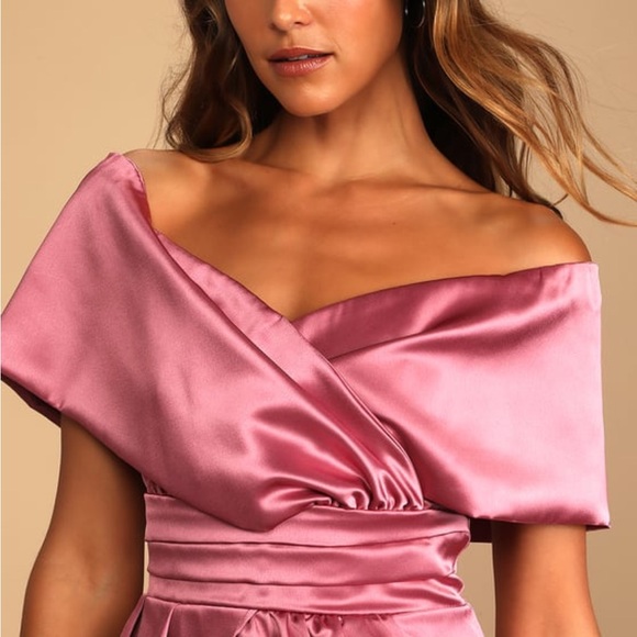 Mauve Silk Dress 🎀 - Picture 2 of 5